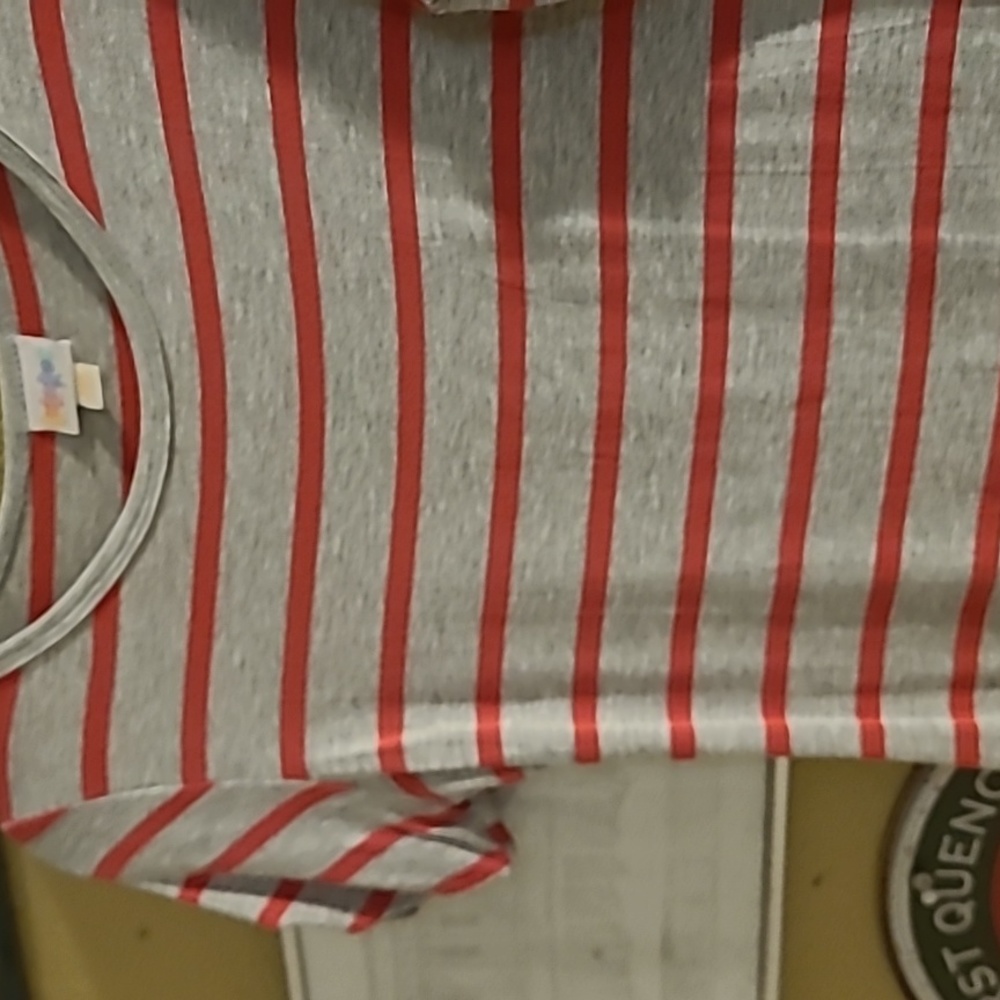 Lulularoe - Picture 2 of 2